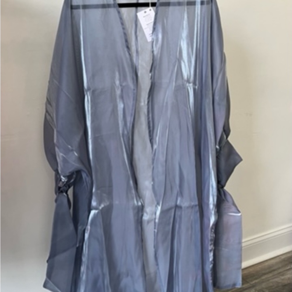 NWT Modern Hippi Iridecent Silky Open-Front Ice Blue Kimono Jacket